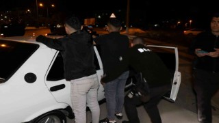 Aksarayda uygulamalarda yakalanan 26 şüpheliden 9u tutuklandı