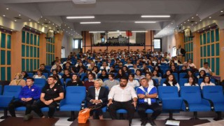 Amatör sporun öğrencilerin gelişimindeki rolü DOSTEKte konuşuldu