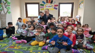Ana Kucağında ders: ‘Başkanı tanıyalım