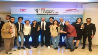 Anadolu Üniversitesi öğrencileri TRT Geleceğin İletişimcileri Yarışmasından ödüllerle döndü