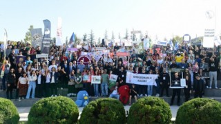 Anadolu Üniversitesinde Öğrenci Kulüpleri Şenliği coşkusu