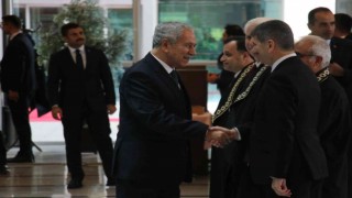 Anayasa Mahkemesinin yeni üyesi Muhterem İnce yemin etti