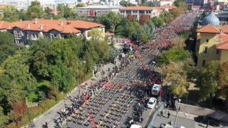 Ankaranın başkent oluşunun yıldönümünde bin seymenden renkli gösteri