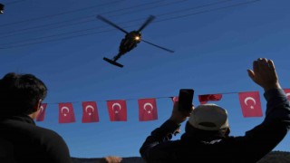 Anlamlı yürüyüşte jandarmamın ‘Çelik Kanatları nefes kesti