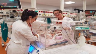 Anne sütü ile beslenen çocuk daha dirençli oluyor