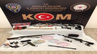 Antalya merkezli suç örgütü operasyonuna 16 tutuklama