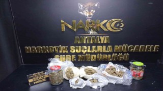 Antalyada 3 kilo 800 gram uyuşturucu madde ele geçirildi