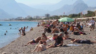 Antalyada ekim ayı sonunda deniz keyfi