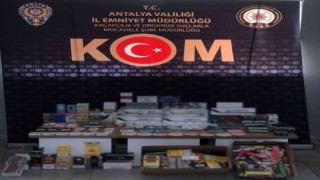 Antalyada gümrük kaçağı sigara ve tütün ürünleri ele geçirildi