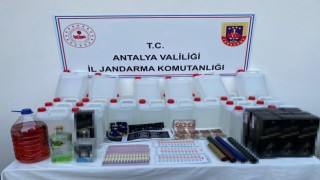 Antalyada jandarmadan kaçak ve sahte içki operasyonu
