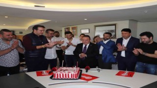 Antalyaspordan, Başkan Böceke doğum günü kutlaması