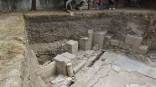 Antik kentte Roma döneminden kalan hamam bulundu