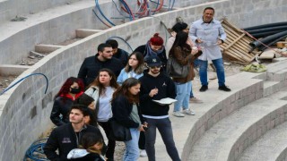 Antik Roma Tiyatrosunun kapıları Başkentli öğrenciler için açıldı