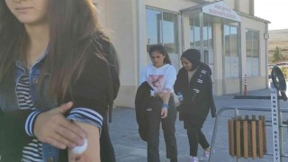 Ardahanda gıda zehirlenmesi: 25 öğrenci hastaneye kaldırıldı