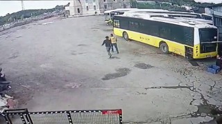 Arnavutköyde 2 kişi park halindeki otobüslerin aküsünü çaldı
