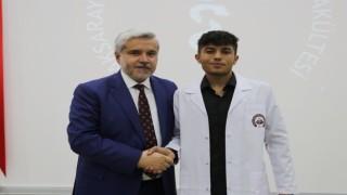 ASÜde 62 öğrenci beyaz önlük giyerek mesleğe ilk adımını attı