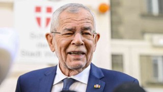 Avusturya'da cumhurbaşkanlığı seçimini Van der Bellen kazandı