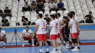 AXA Sigorta Efeler Ligi - Cizre Belediyespor: 1 - Bursa BŞB.: 3