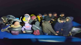 Ayvacık açıklarında 33 kaçak göçmen yakalandı