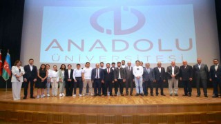 Azerbaycan programları yeni akademik yılı Baküde düzenlenen törenle başladı