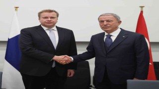 Bakan Akar, Finlandiya Savunma Bakanı Kaikkonen ile görüştü