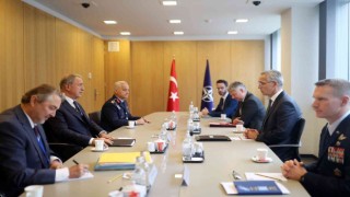 Bakan Akar, NATO Genel Sekreteri Stoltenberg ile görüştü