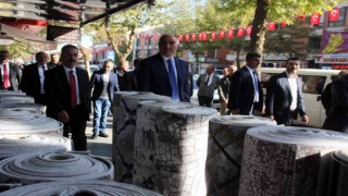 Bakan Ersoy, Erzincanda esnaf ziyaretinde bulundu