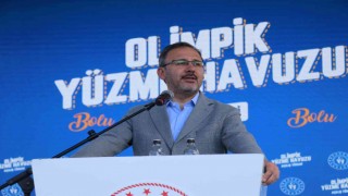 Bakan Kasapoğlu: “Pandemiye rağmen 5 milyon kişiye yüzme öğrettik”