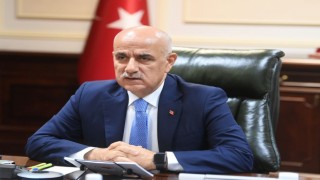 Bakan Kirişci: “Üreticilerimizin sorunlarına derman olmak için inisiyatif alın”