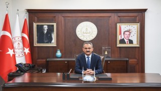 Bakan Özer, tarım liselerinin dünyadaki en iyi modellerini görmek için Hollandaya gidecek