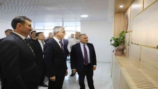 Bakan Yardımcısı Yılmaz, Develide okul açılışlarına katıldı