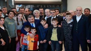 Bakanlar İstanbulda tedavileri süren 6 madenciyi ziyaret etti