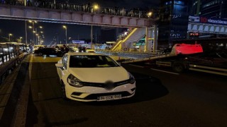 Bakırköy E-5teki kazanın görüntüleri ortaya çıktı: Makas atarken kaza yapan aracın motoru yola düştü