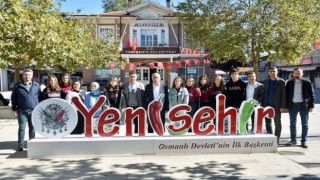 Başarılı öğrenciler arkadaşlarına başarının sırrını anlattı
