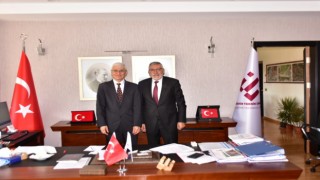 Başkan Bozkurttan Rektör Özcana ziyaret