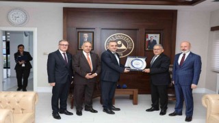 Başkan Büyükkılıç ile başkanlardan yükseköğretim kurumlarına ziyaret