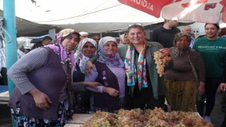 Başkan Çerçioğlu Koçarlı pazarında vatandaşlarla buluştu