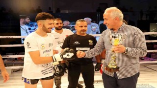 Başkan Gültak, Muay Thai sporcularının heyecanına ortak oldu