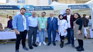Başkan Kavuş üniversiteli gençlerle buluştu