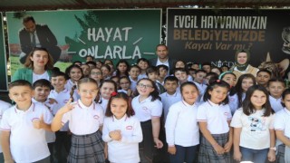 Başkan Özdemir, öğrencilere sahipsiz hayvanları korumanın önemini anlattı