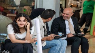 Başkan Soyer: “Gençlere başka sürprizlerimiz de var”