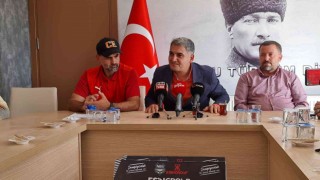 Başkan Ünal, 3 oyuncunun kadro dışı bırakıldığını açıkladı