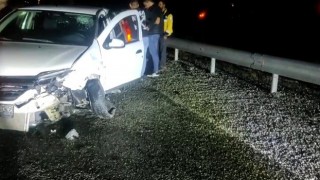 Batmanda otomobil bariyerlere çarparak durdu: 3 yaralı