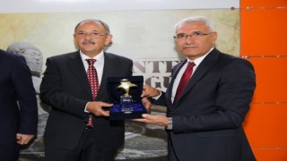 Battalgazideki gençlik yatırımlarına ödül
