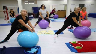 Bayraklıda spor kursları artarak devam ediyor