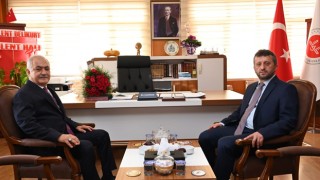 Belediye Başkanı Kadir Kara, İl Müftüsü Ali Çakmak’ı Makamında Ziyaret Etti