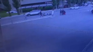 Benzinlikten çıkan cipi geç fark edince kaza yaptı