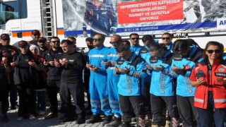Beşir Arama Kurtarma ekipleri İzmir depreminde hayatını kaybedenleri andı