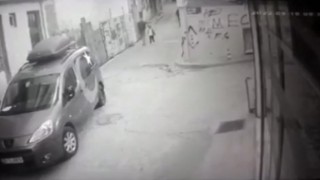 Beyoğlunda kızını okula bıraktığı esnada silahlı saldırıya uğradı