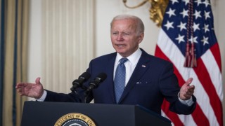 Biden, Pelosinin eşine yapılan saldırıyı kınadı